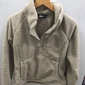 Cozy & fuzzy North Face sweater