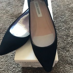 Steve Madden Vegasss Flats sz 8