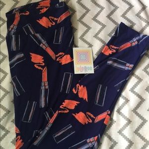LuLaRoe "lipstick" 💄leggings TC (tall and curvy)