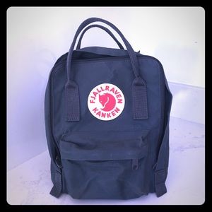Navy Fjallraven Kanken Mini Backpack