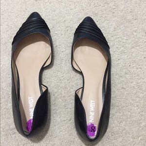 Nine West flats, sized 8 1/2. Great condition