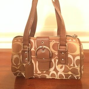Small barrel authentic coach bag (Brown and tan)