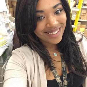 Meet your Posher, Brooke