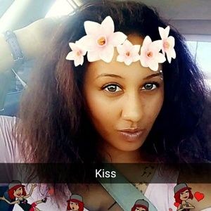 Meet your Posher, Tesa