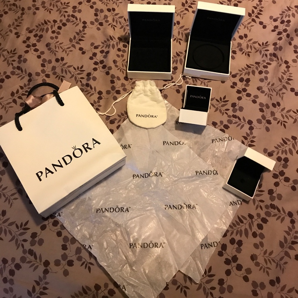 Pandora gift bag n boxes
