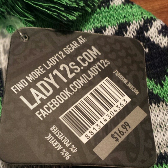 Lady 12 Seattle Seahawks Beenie - Picture 4 of 4