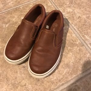 Brown leather like cat and jack  boys shoes