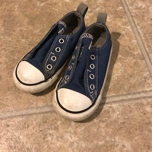Boys converse