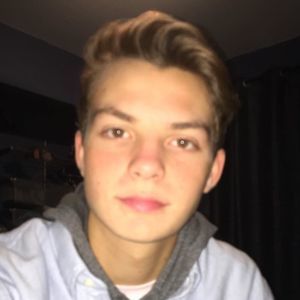 Meet your Posher, Max