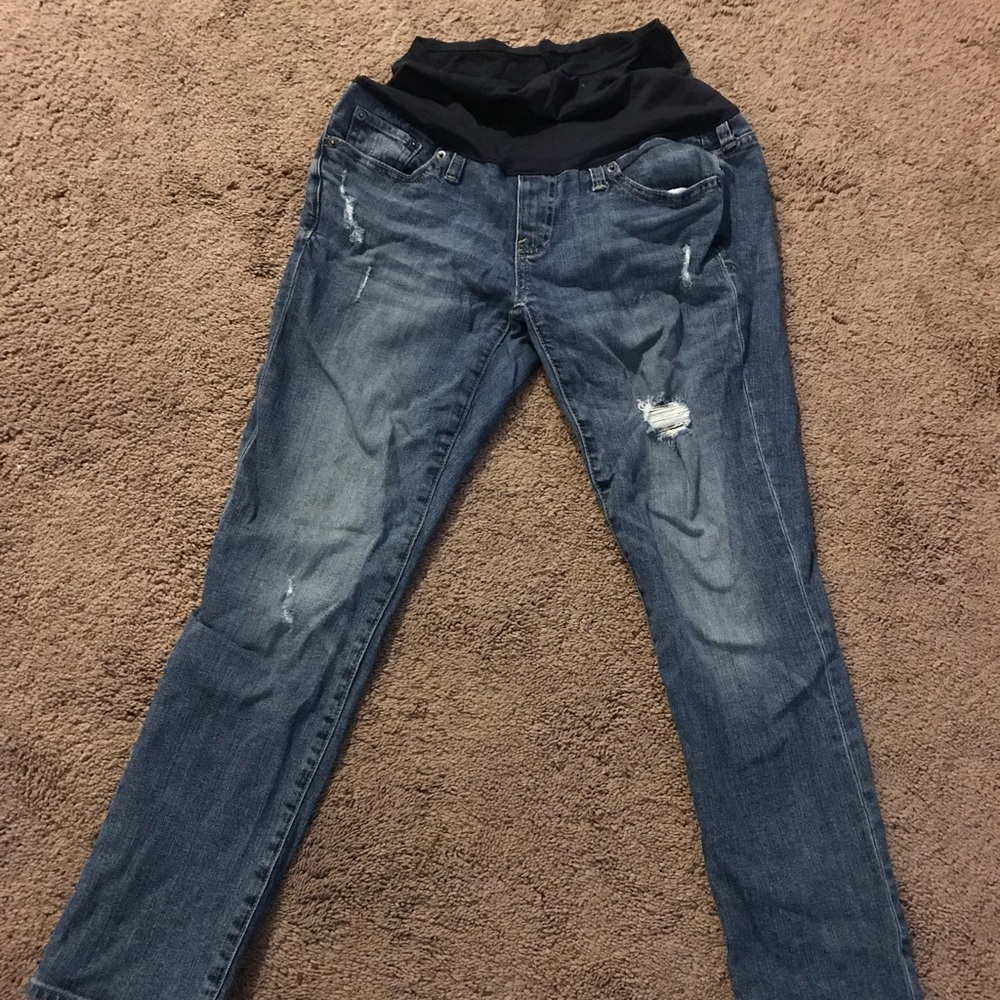 Gap Maternity boyfriend jeans