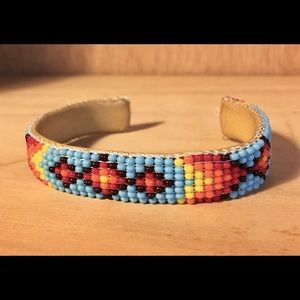 Vintage Native American beaded bracelet.