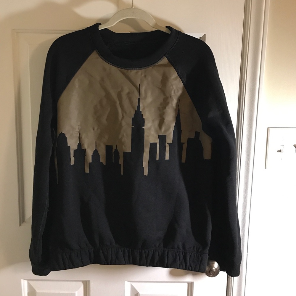 Special edition lululemon NYC marathon sweatshirt