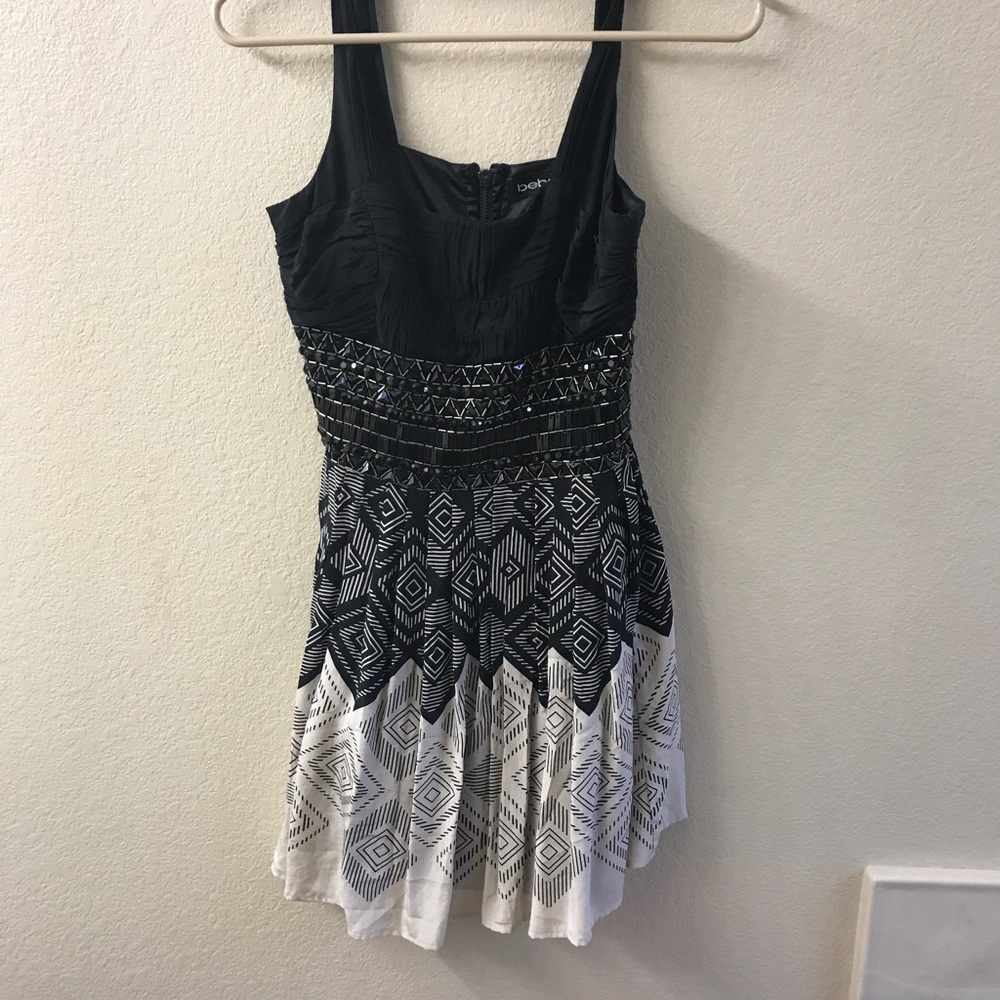 BEBE beaded geometric mini dress - Picture 7 of 9