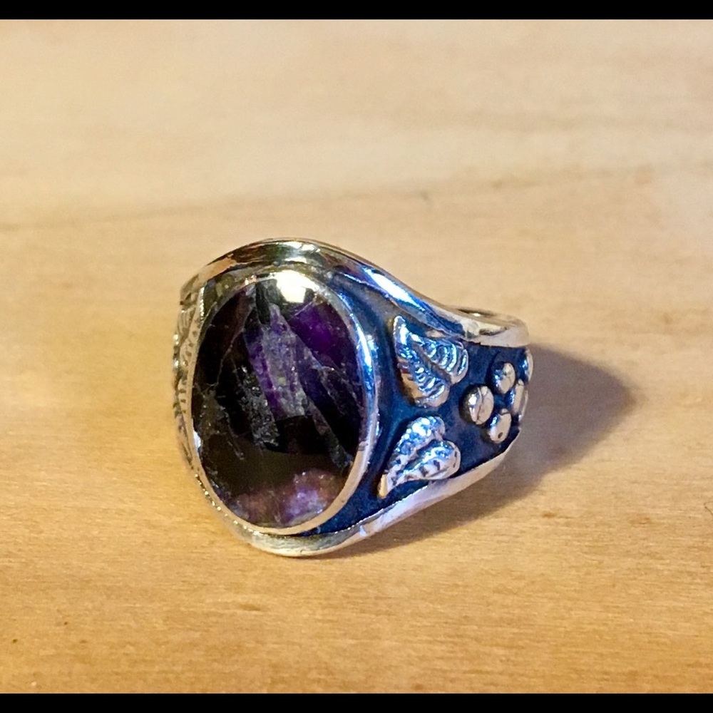 Boho sterling silver ring with amethyst stone.