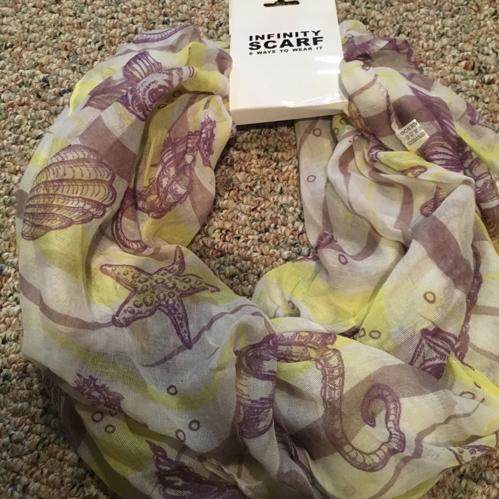 NWT Infinity scarf