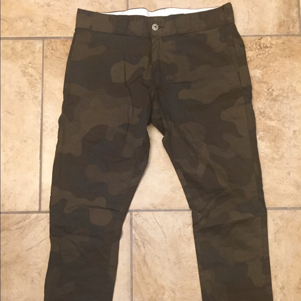 Dickies Camouflage Skinny Jeans Size 34”