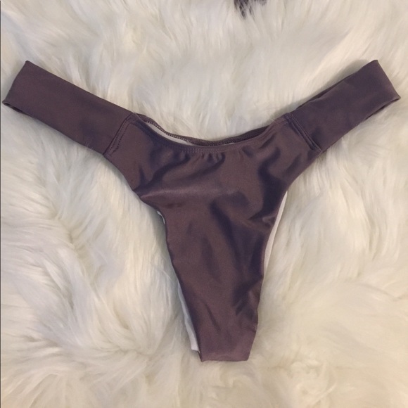 Brand new ! Two piece bikini - Picture 3 of 3