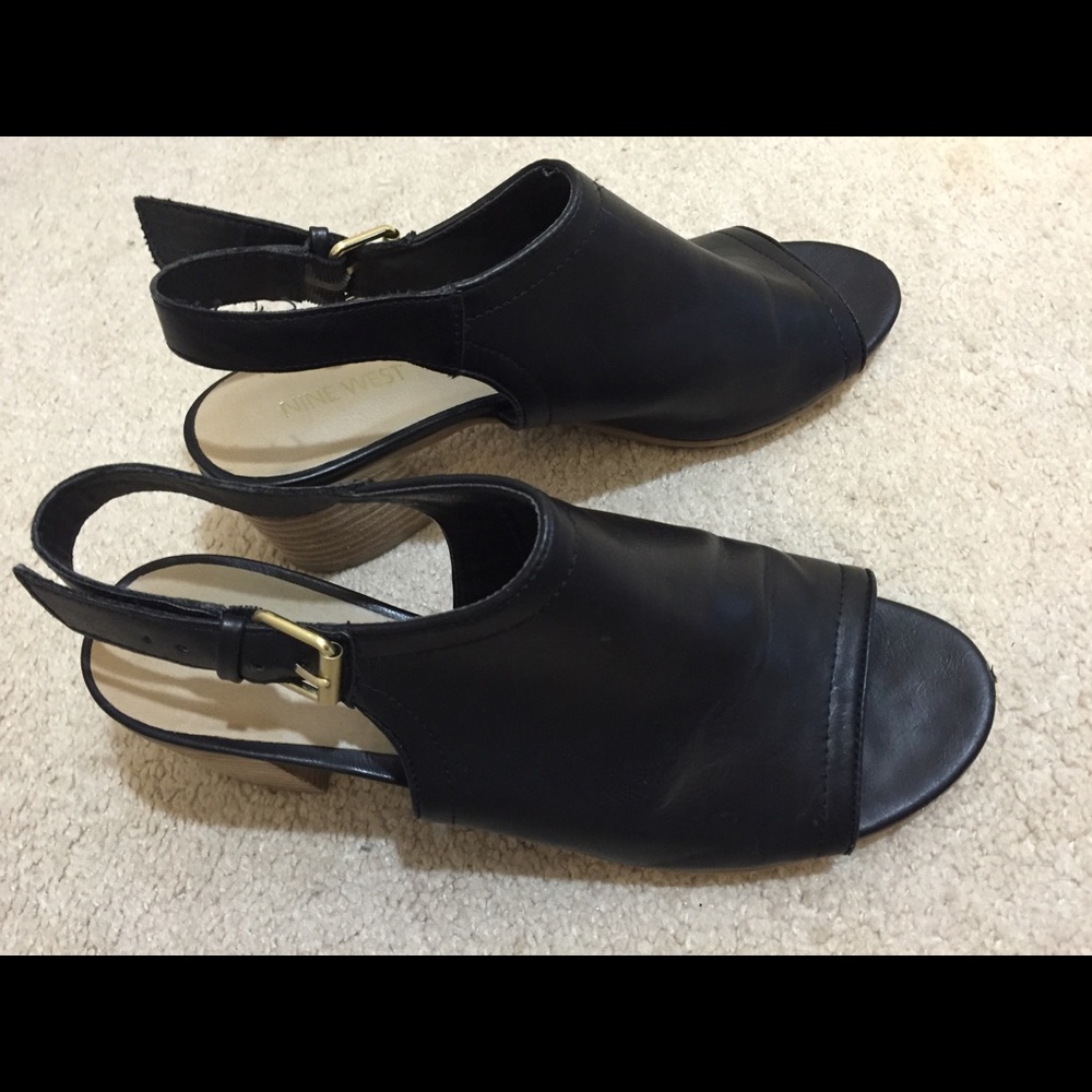 Nine West sized 9 sandals