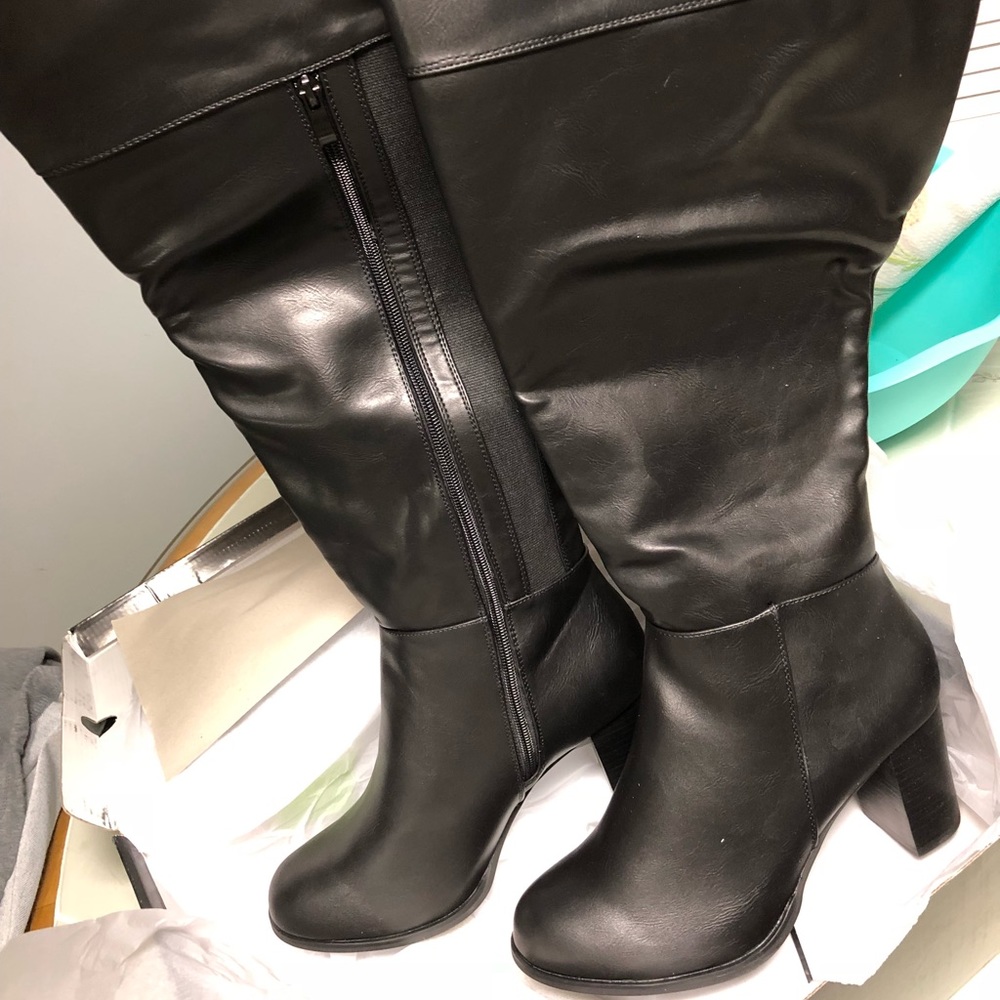 Brand New Torrid OVER the knee boots