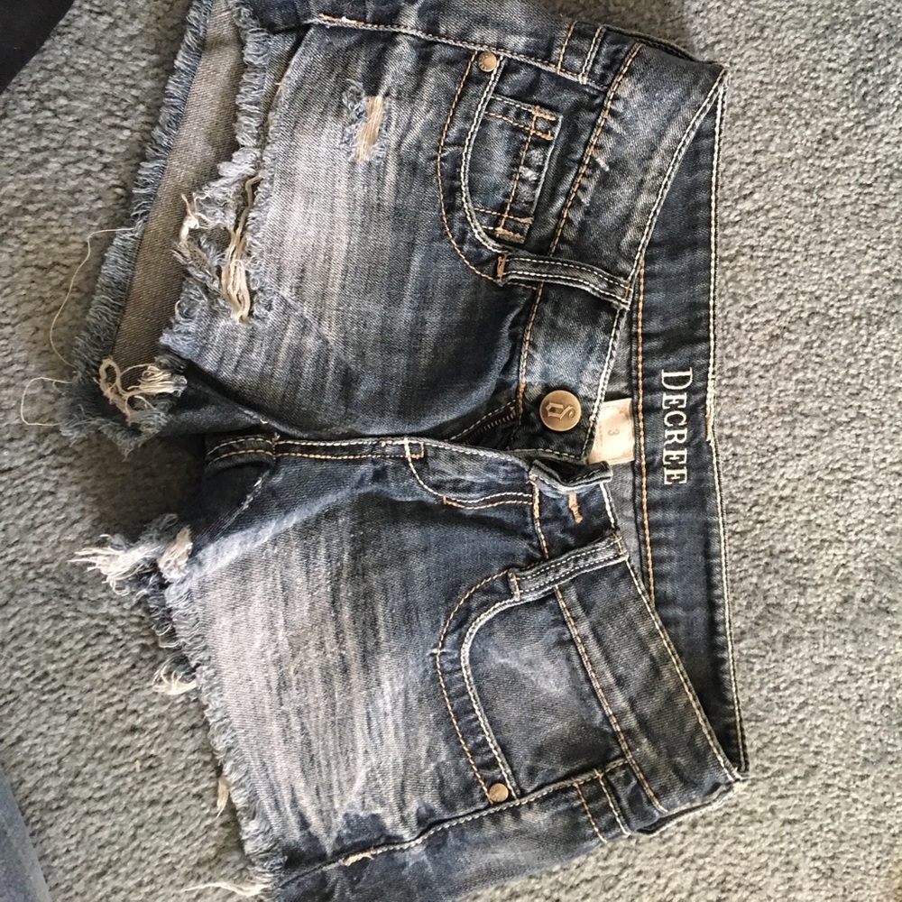 Decree shorts