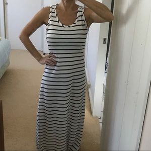 NWT Cris Cross Back Maxi Dress