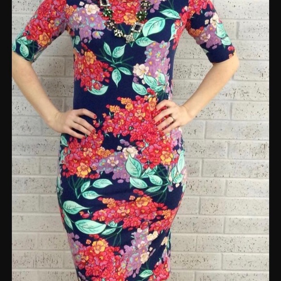 NWT LuLaRoe Julia Bodycon Gray Black Colorblock XS - Picture 8 of 8