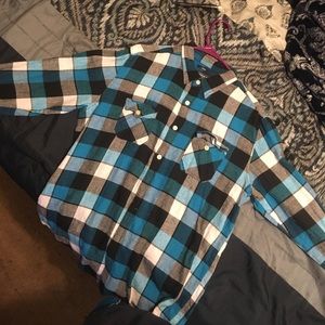 Casual button down long sleeve shirt