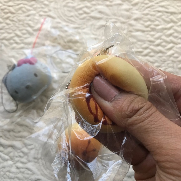 Mini Squishy Bun Bundle ❤️ - Picture 2 of 3