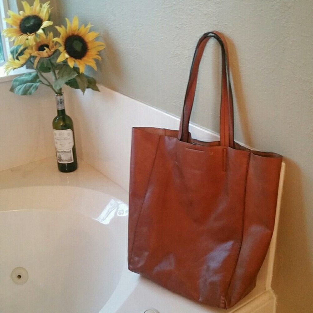 Banana Republic leather tote