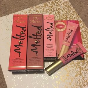 Set of 4 Too Faced Melted Lipstick - New!