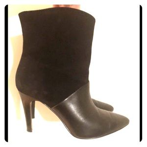 Like New Ankle Boots Booties