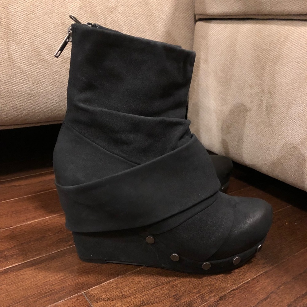 OTBT Black Leather Boots (7.5)