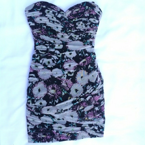 BCBG MaxAzria Cocktail Dress - Never Worn - Picture 1 of 3