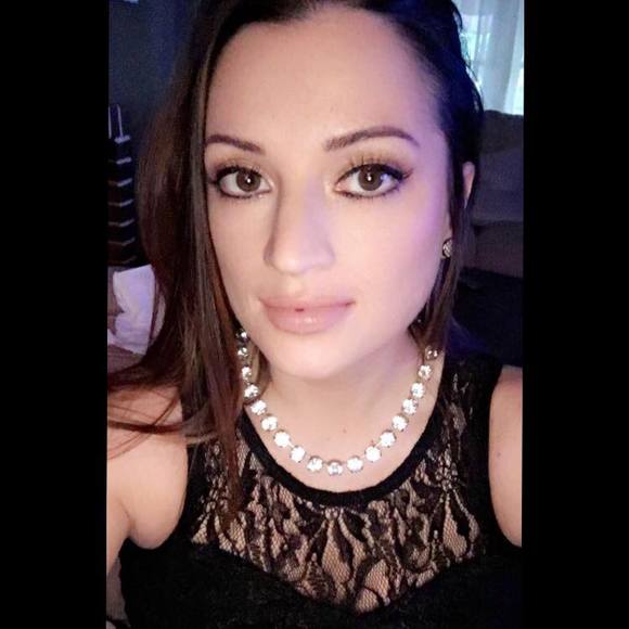 Meet your Posher, Samantha - Picture 1 of 1