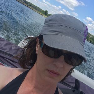 Meet your Posher, Kim