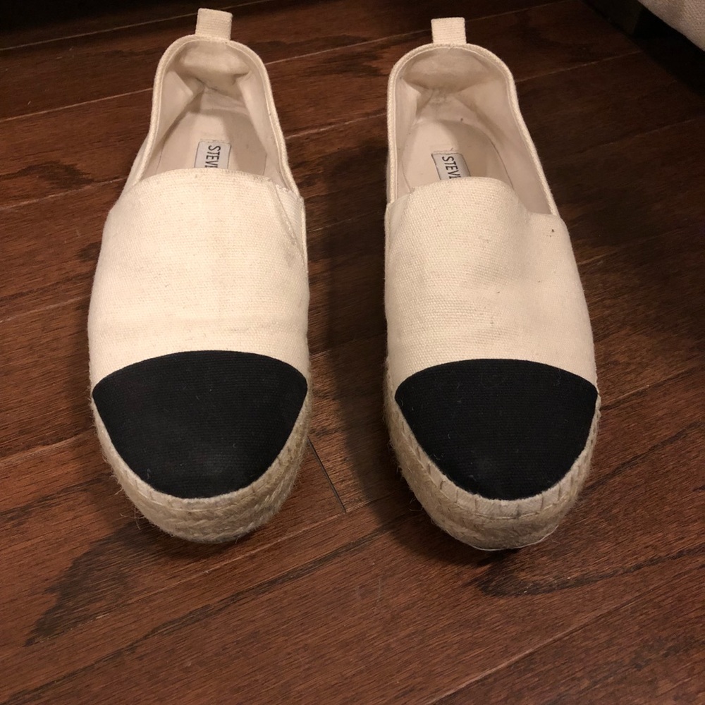 Steve Madden Cream/Black Espadrilles (7.5)