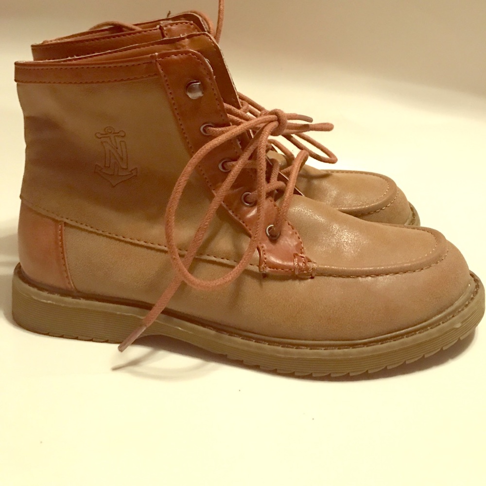 Nautica Boots