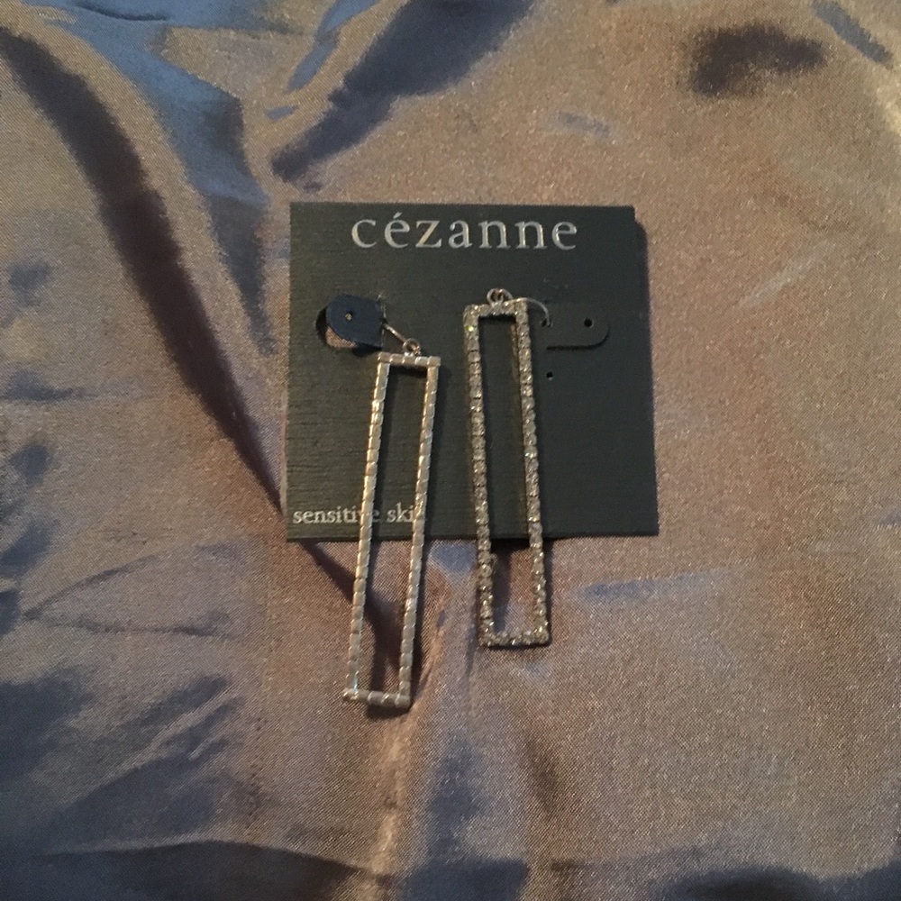 **NWT** Formal Earrings ✨💍✨