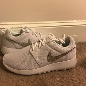 Brand new nike sneakers!