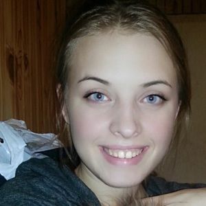 Meet your Posher, Caitlyn