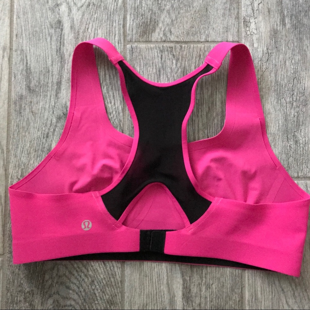 Lululemon bra size 38C fits like a 36