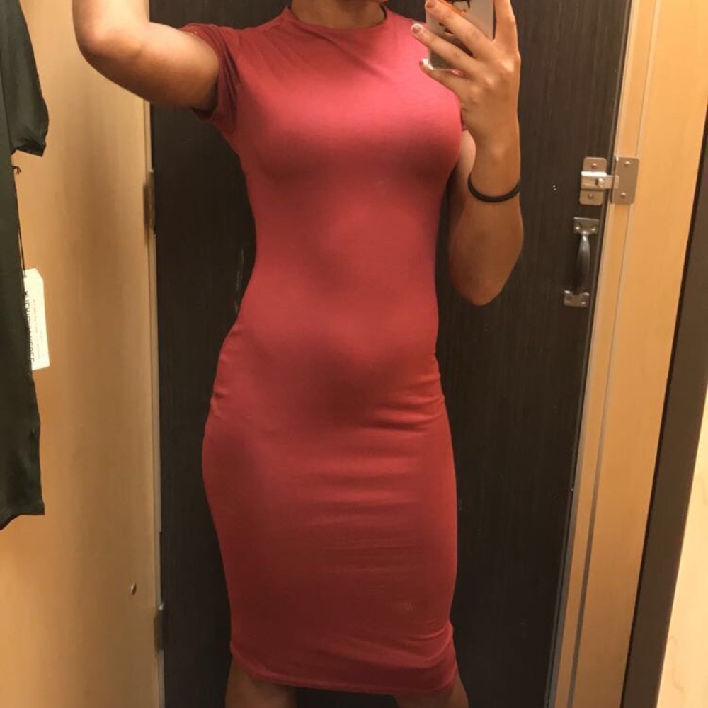 Reddish midi dress