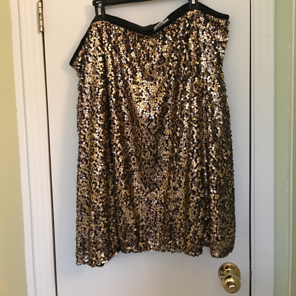 Ava & Viv Black w/ Gold Sequins Skirt
