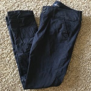 American Eagle navy skinny jeans, size 6