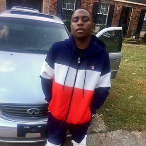 Meet your Posher, Antonio