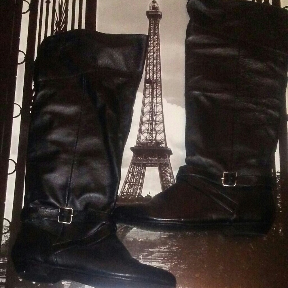 Leather knee high boots - Picture 1 of 2