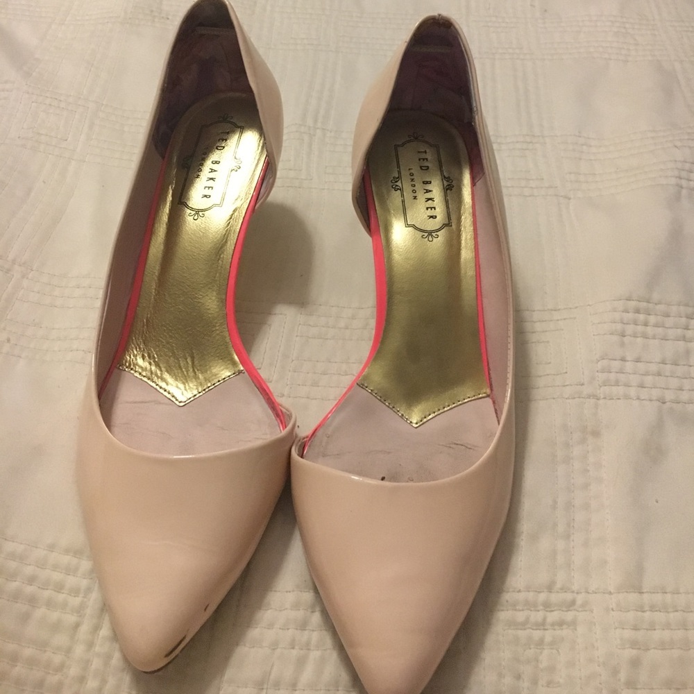 Ted baker London Zenadia low heel pumps nude!