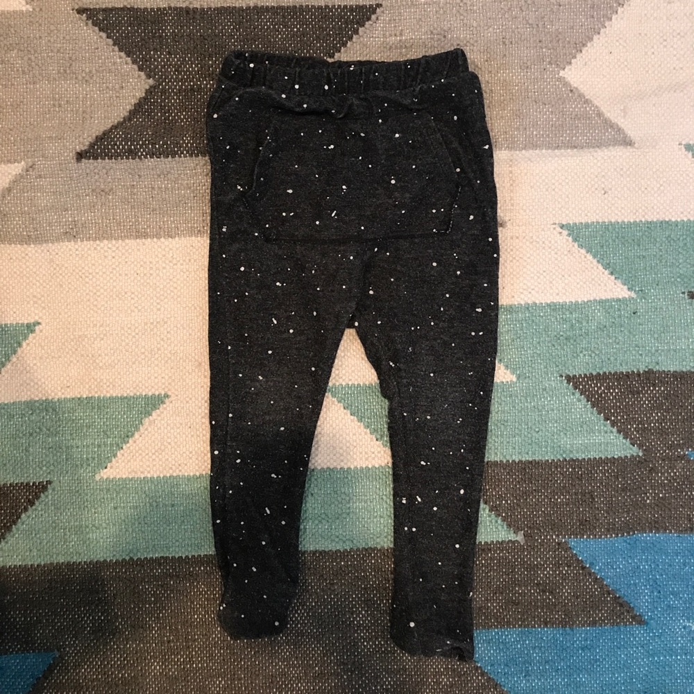 Speckled leggings with pocket // Zara