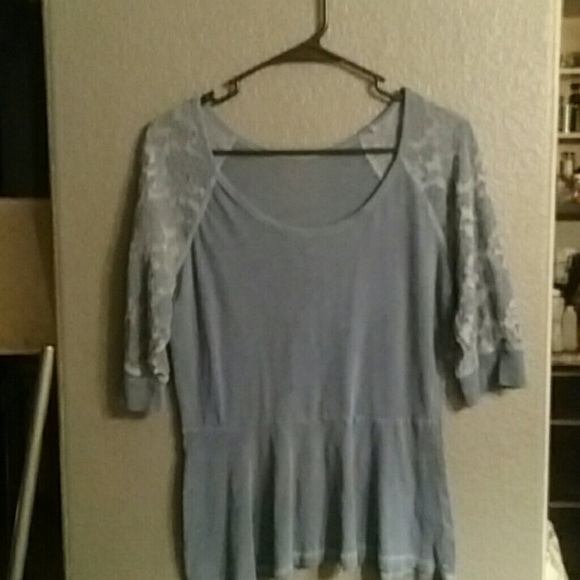 Blouse - Picture 2 of 3