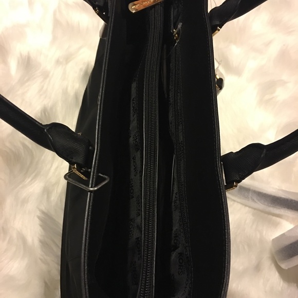 🌹SOLD🌹 Authentic Michael Kors Colgate Black Tote - Picture 8 of 8
